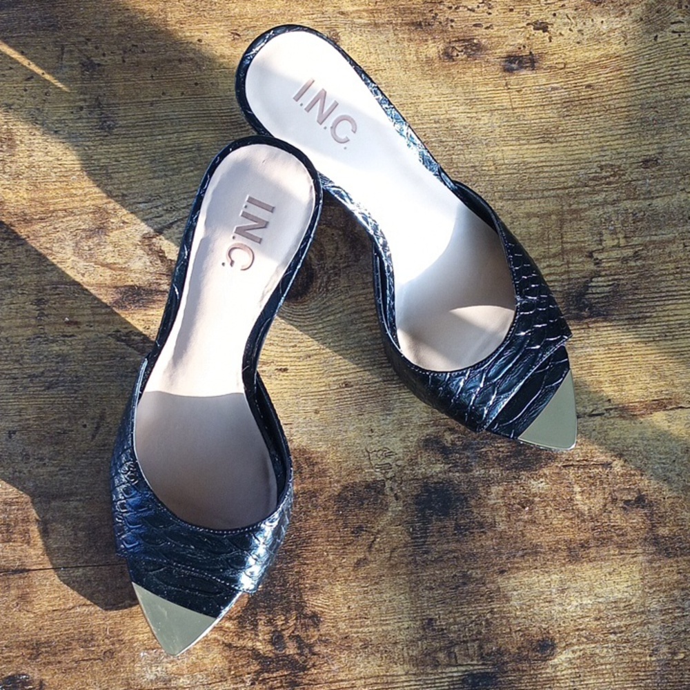 SOLD: INC International Concepts Black and Gold Heels with Elegant Design